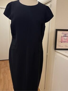 Hobbs London Elegant Navy Crepe Sheath Dress - Size 12